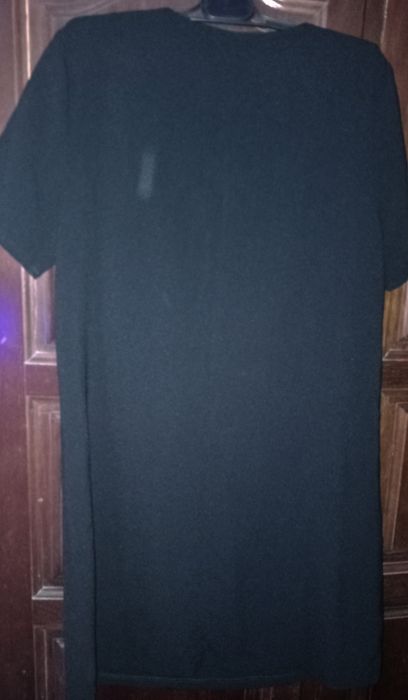 Vestido preto manga curta