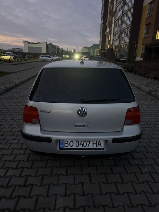 Volkswagen Golf 4 1998 1.4