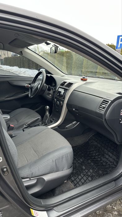 Toyota Corolla 2008, 1.6 газ/бензин.