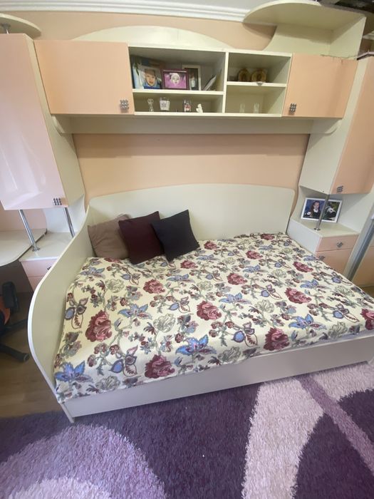 Меблі  для дівчини