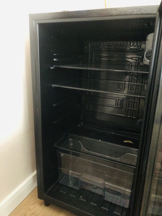 Witryna chłodnicza lodówka Electroline