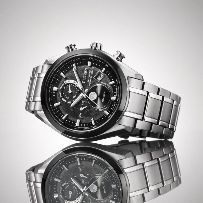 Citizen BY1018-80E  Tsuki-yomi Moonphase Radiocontrolado