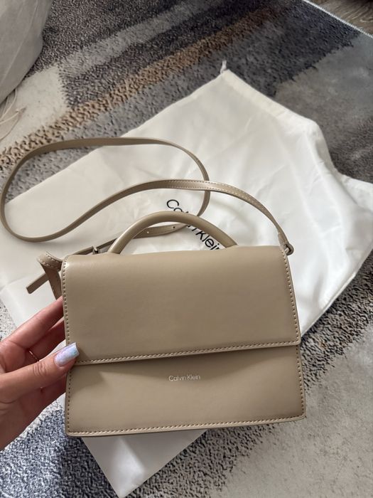 Оригінал! Calvin Klein CK Linn Top Handle Crossbody (K60K613162)