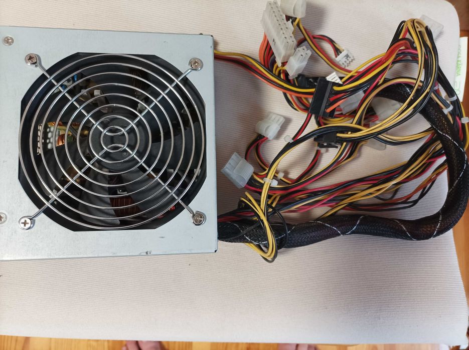 продам рабочий блок питания ПК 400 Вт