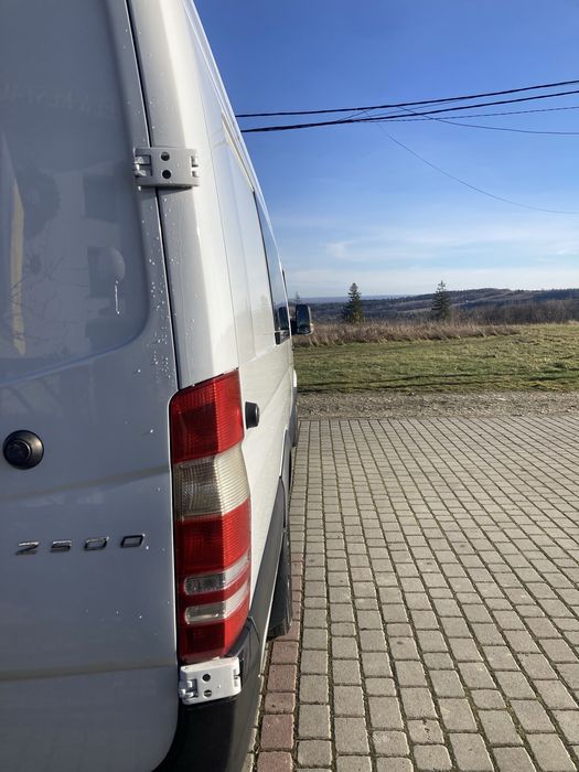 Мерседес спрінтер 319