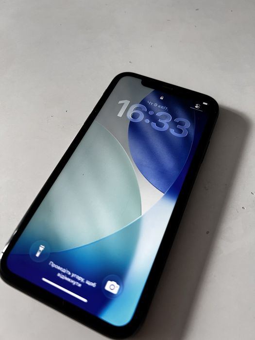 Iphone 11 в хорошому стані
