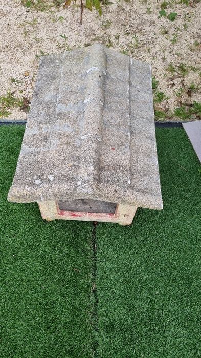 Casota de cão feita em cimento