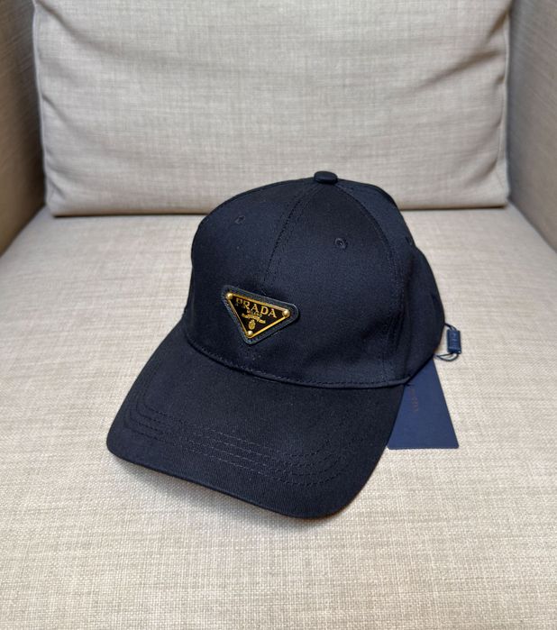 Czapka z daszkiem Prada złote Logo
