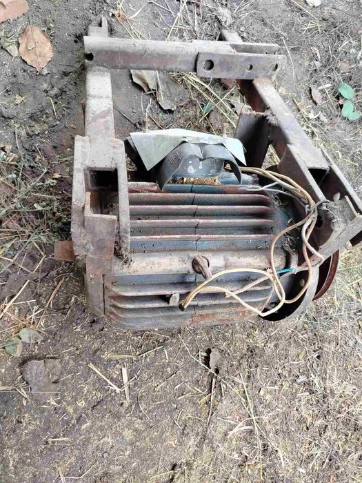 Электродвигатель 3 или  4 квт