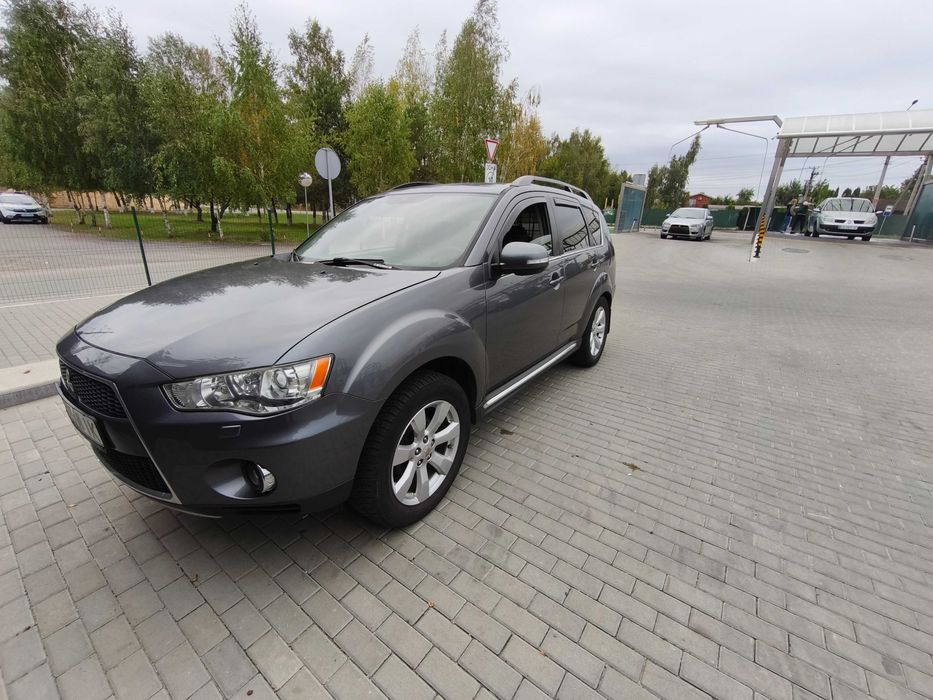 Mitsubishi Outlander 2010