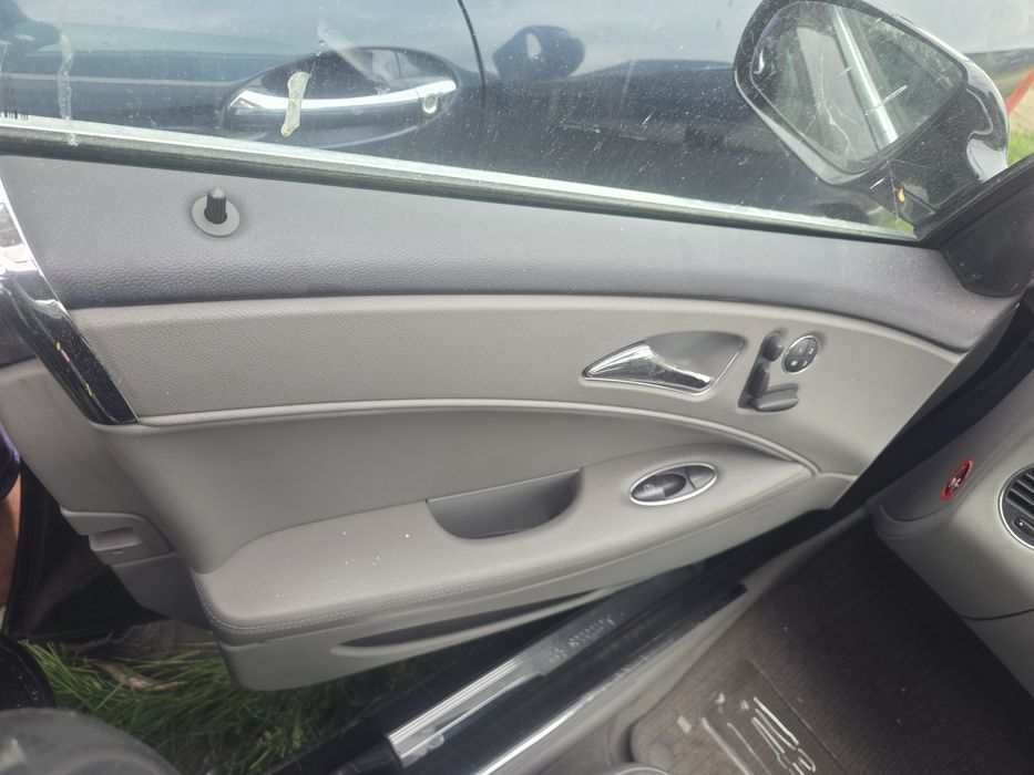 Fotele Komplet Skóry Mercedes CLS W219 Grzane Szare Kanapa