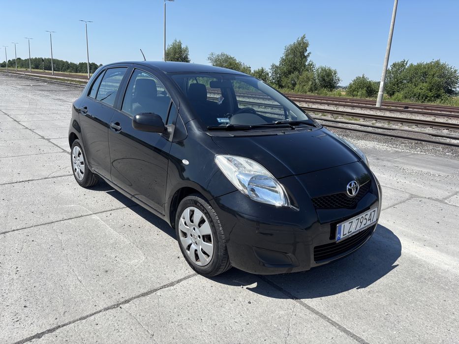 Sprzedam toyote yaris