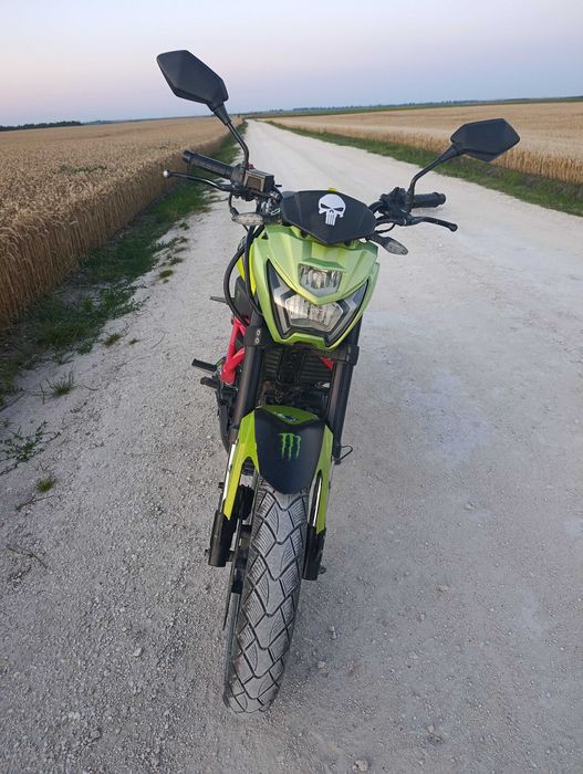 Мотоцикл sr200 lifan