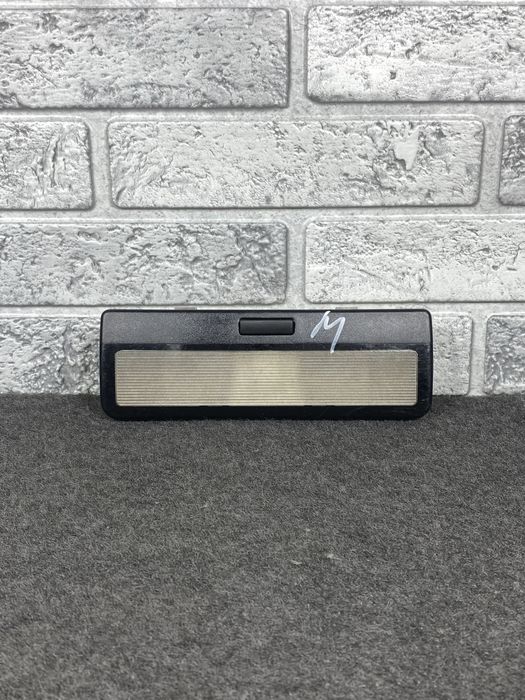 Плафон задній BMW E39 Турінг Код:1011