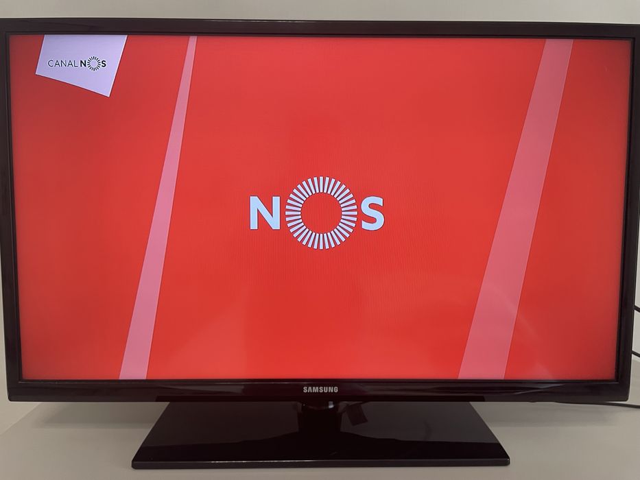 TV LED SAMSUNG 32”___Como Nova
