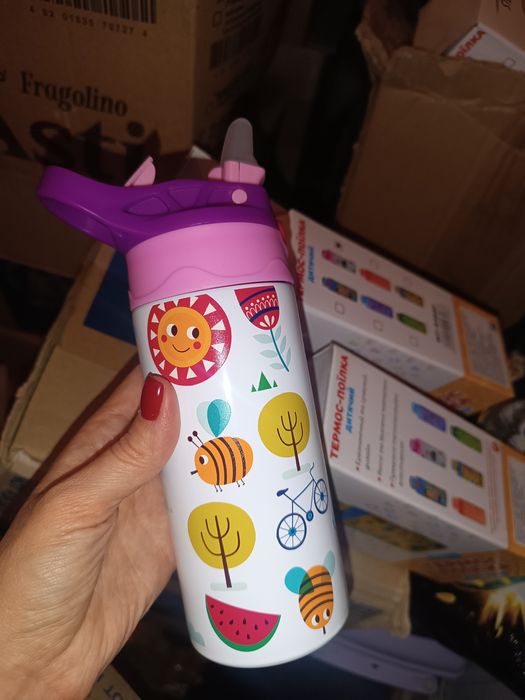 Дитячий термос з носиком