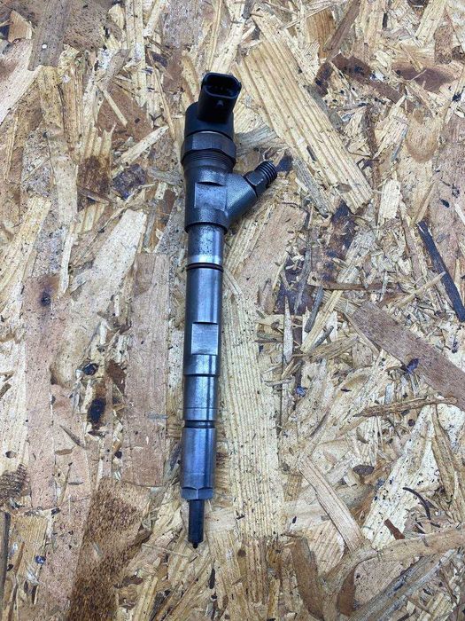 Форсунка Кіа Соренто Хюндай Kia Sorento Hyundai Libero 2.5 0445110186