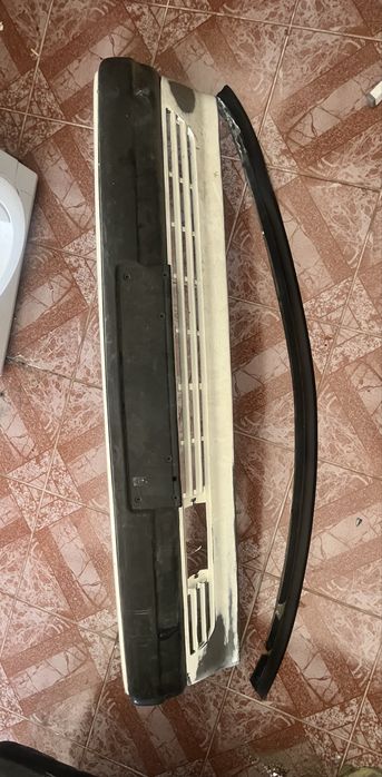 Pára-choques Frente Mercedes w201 / 190D com LIFT