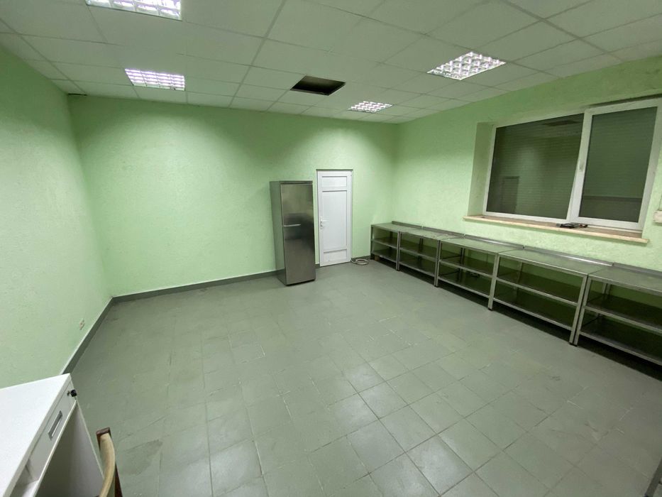Приміщення вільного призначення 470м2