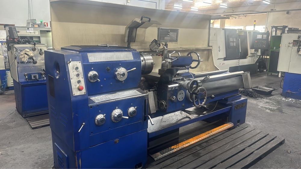 Torno Mecânico C6250B × 1500 – Totalmente Retificado com Visualizador Digital