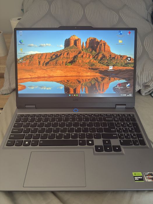 Laptop lenovo loq 15rp9
