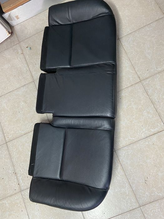 * Bancos Traseiros em Pele Peugeot 207 Originais