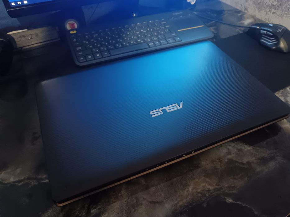 Asus core i5, RAM 8GB, Nvidia GeForse 520m