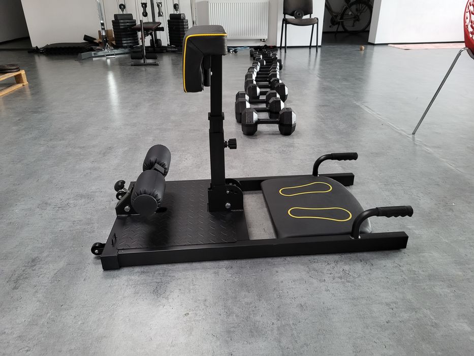 Trenażer sissy squat regulowany