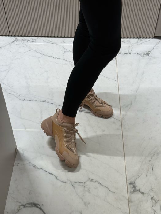 Buty bezowe tranpki sneakersy tenisowki dior 39