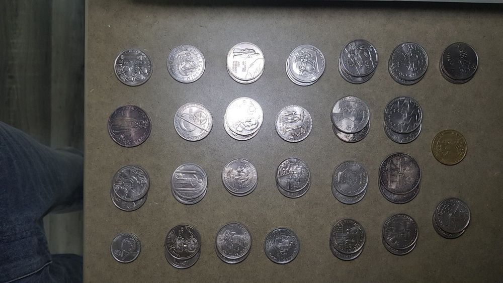 Moedas comemorativas em escudo