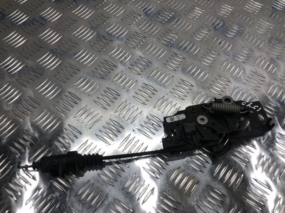 Замок капота 103301100G для Tesla Model 3 2017-2024