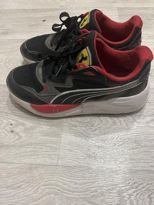 Кросівки онигінал Puma Ferrari р.39