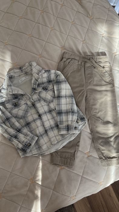 Zara бузрукавка, куртка джинсова , одяг для хлопчика