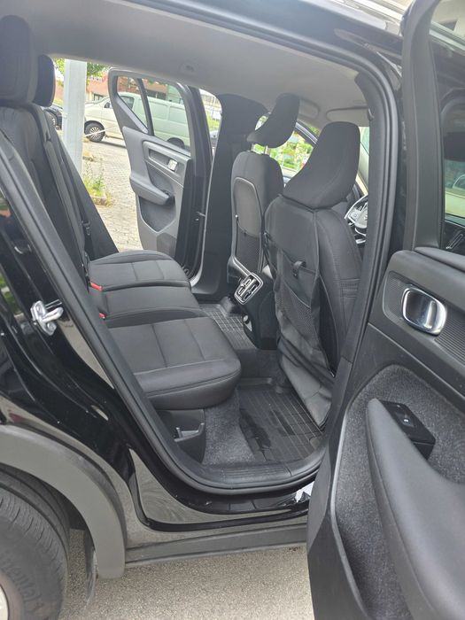 Volvo XC40 T2 Gasolina Momentum Plus de 2021 32000KM