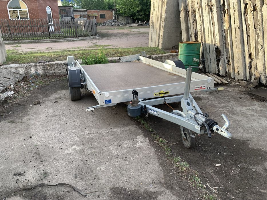 Причеп Humbaur