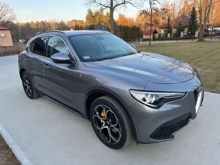 Alfa Romeo Stelvio Alfa Romeo Stelvio 2.0 Turbo TI Q4 na gwarancji