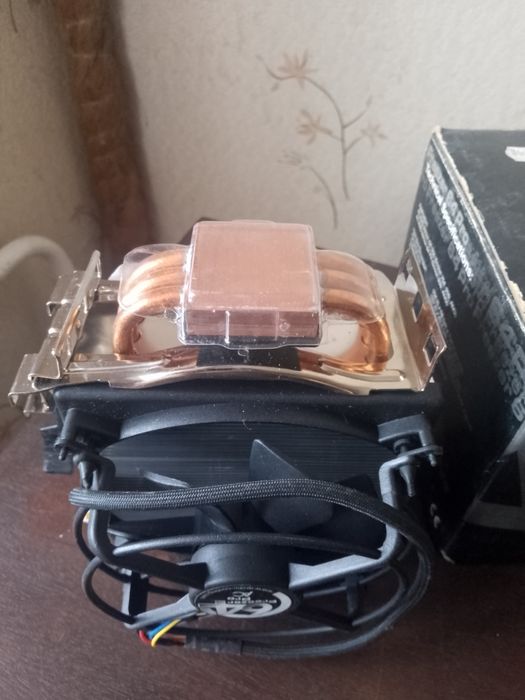 Кулер Arctic Freezer 64 Pro PWM