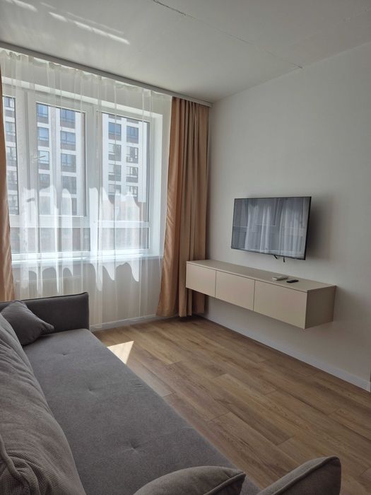 Оренда 1 кімнатна квартира, вул. Навроцького, 550 $