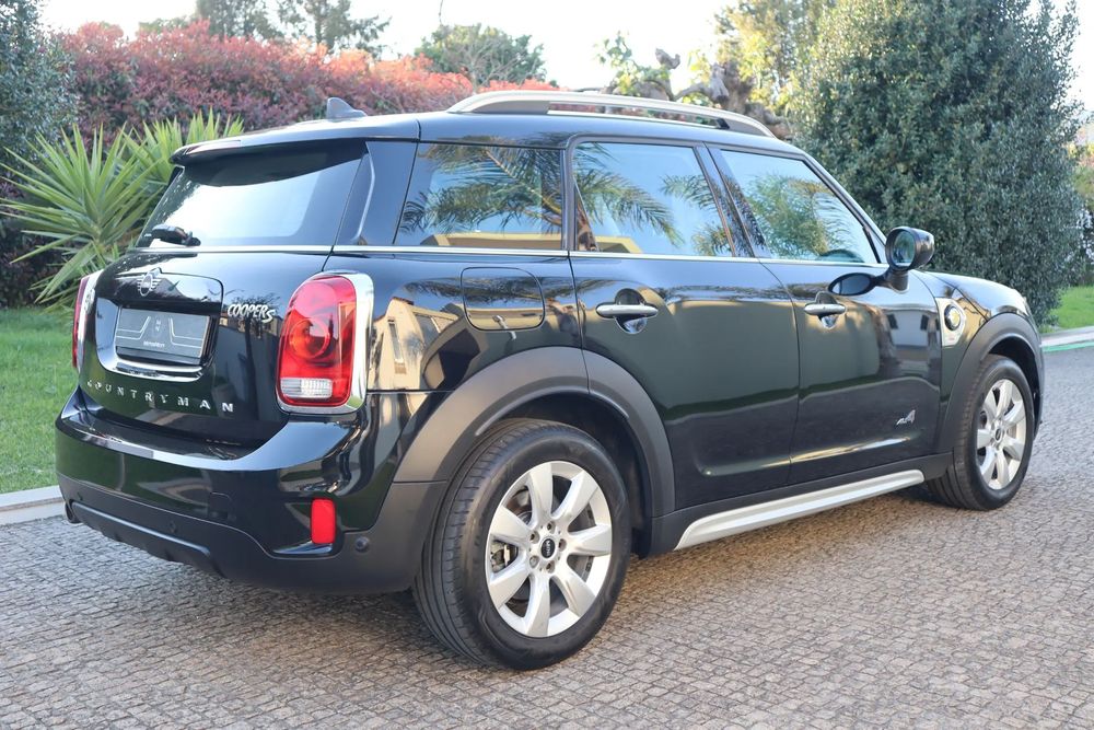 MINI Countryman Cooper SE ALL4 Auto foto 3