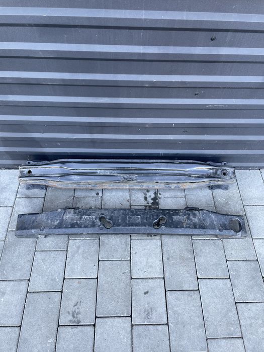 Підсилювач усилитель заднього бампера  Volkswagen Golf 7