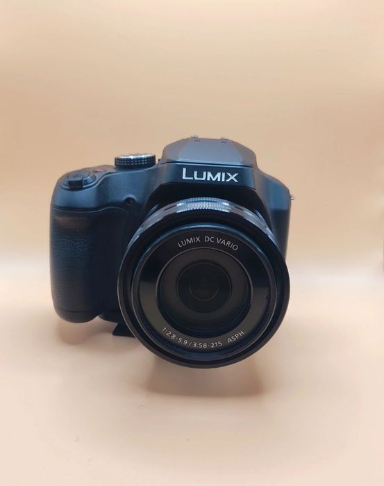 Conjunto Máquina Fotográfica Panasonic Lumix DC-FZ82