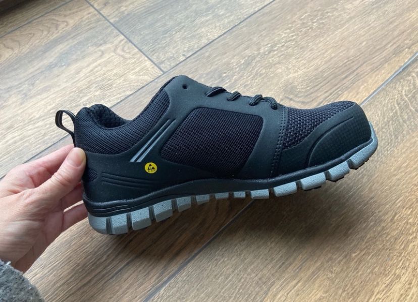 Buty robocze ze stalowym noskiem