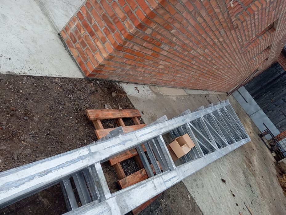 Wiata. Konstrukcja stalowa. bindra, podciąg