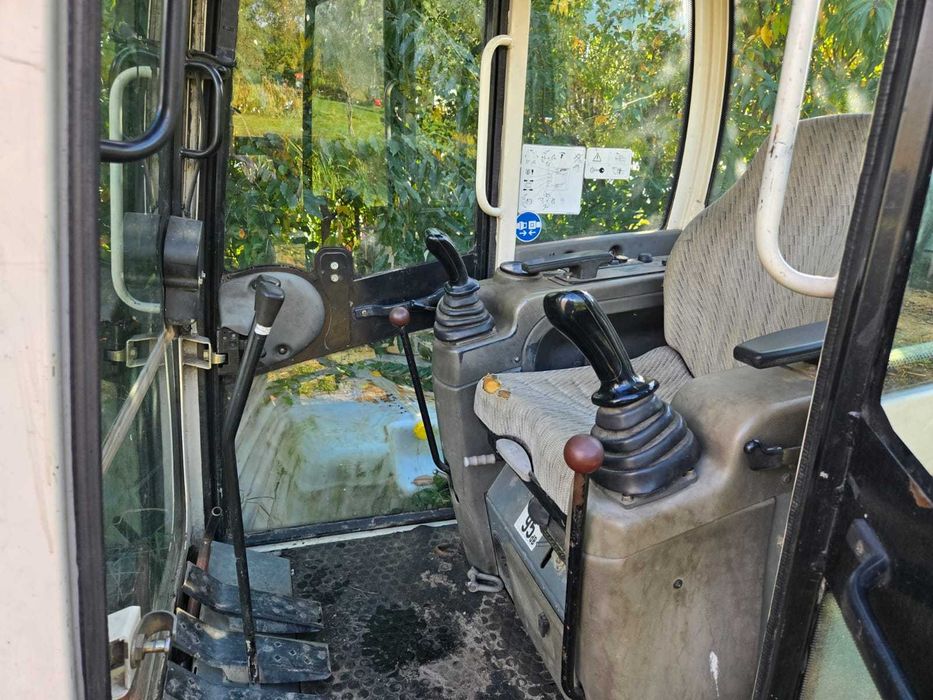 Minikoparka Terex Atlas AM 16R