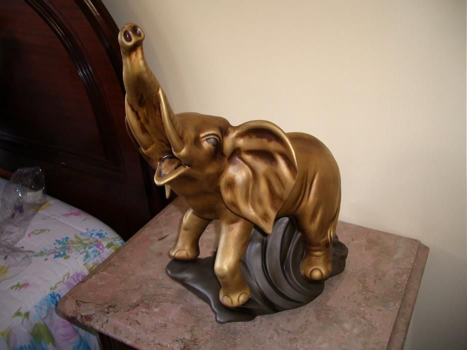 Large Ceramic Elephant64750810893698124