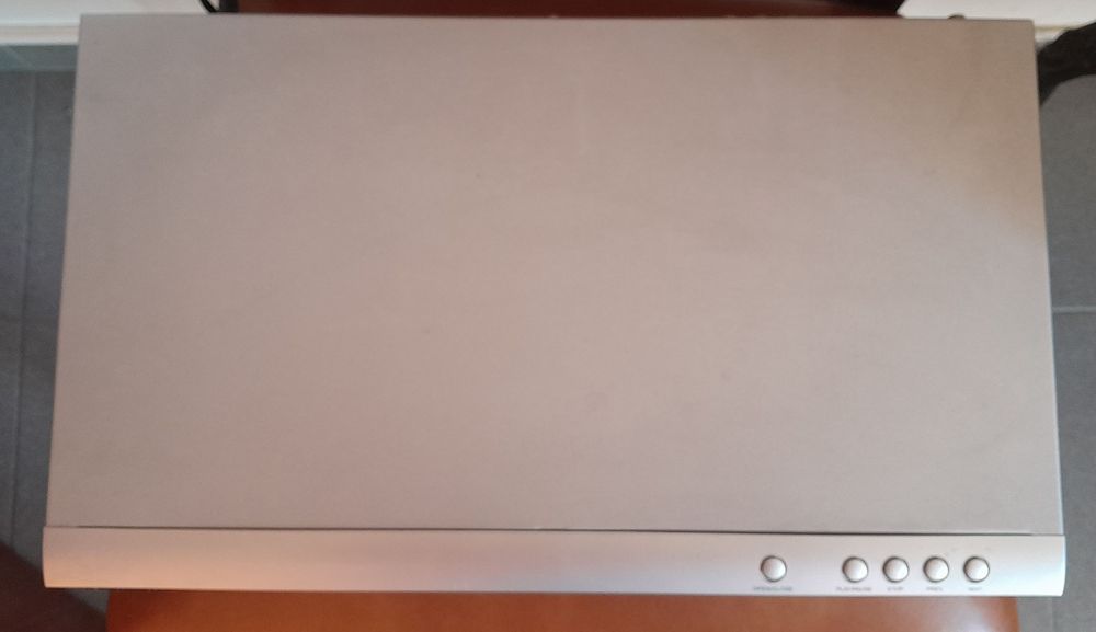 Leitor DVD DENVER Divx  228 - com comando e caixa