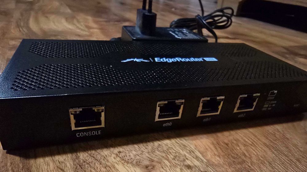 Router Ubiquiti EdgeRouter ERLite-3