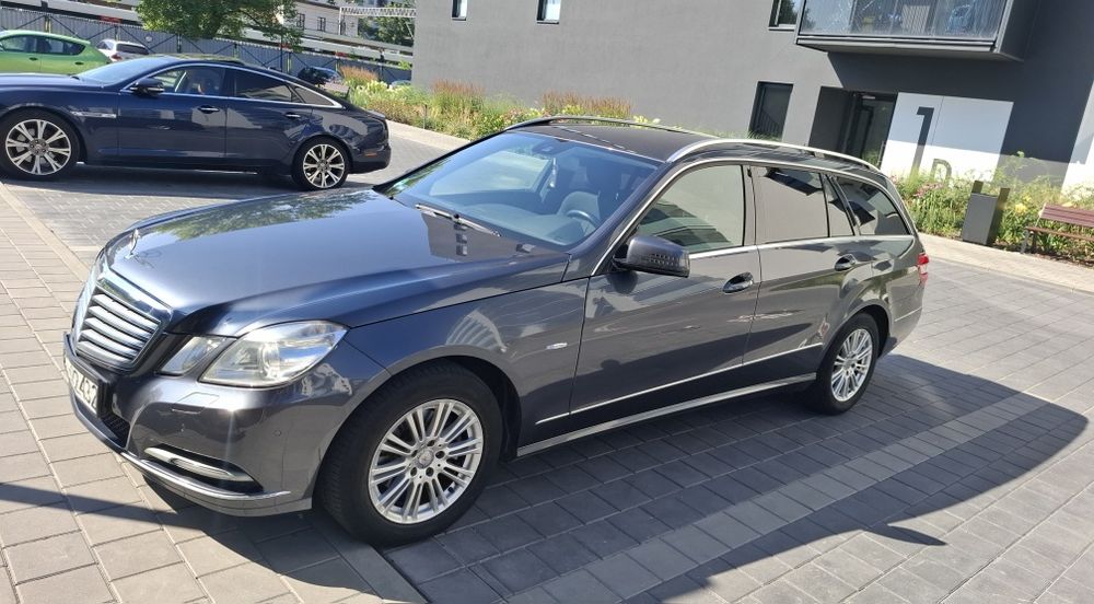 Mercedes-Benz Klasa E W212 Kombi E 200 CGI BlueEFFICIENCY | 1.8 Benzyna | 184 KM | Automat | 2010