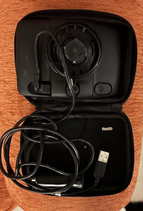 TomTom GPS with car charger.431107876386908162