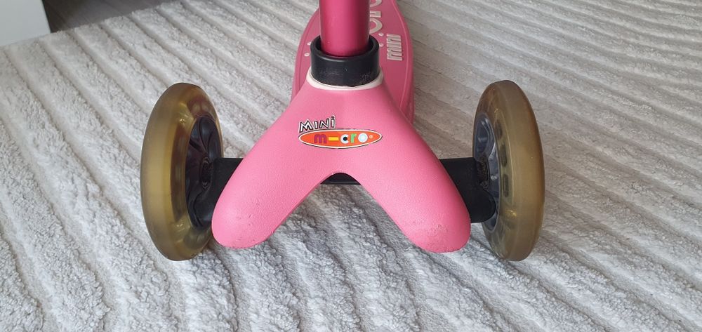 Hulajnoga Mini Micro świecące koła różowa